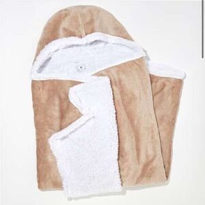 ‎Hooded Sherpa Throw Poncho